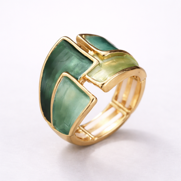 Golden Leafshine Ring